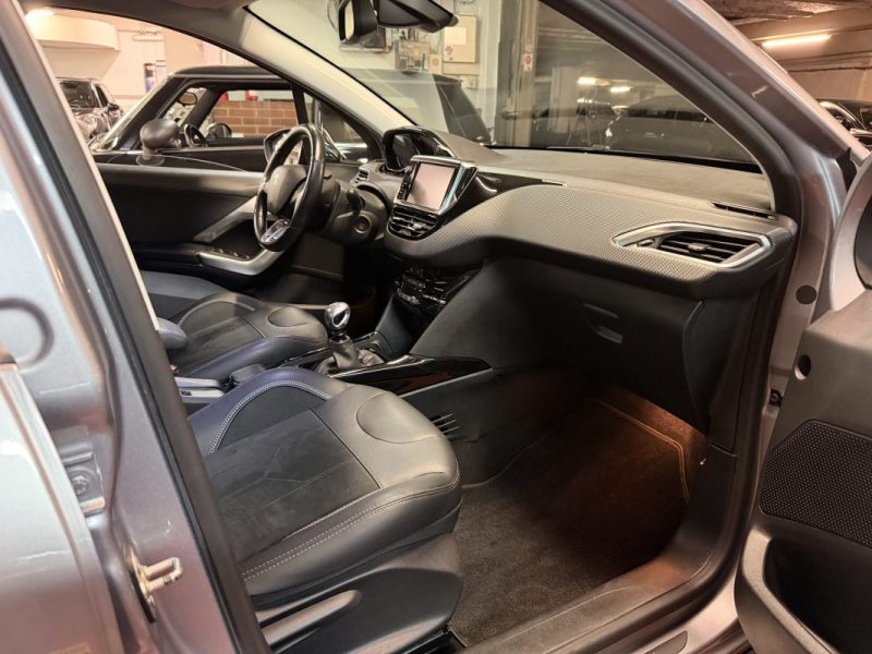 PEUGEOT 2008 - 1.2 PURETECH 130ch S&S CROSSWAY E6 