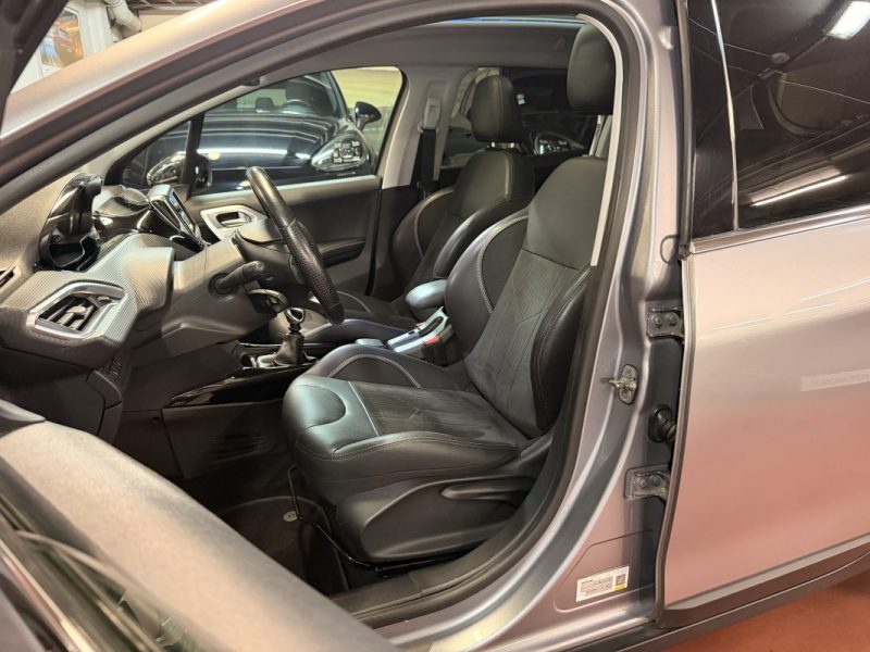 PEUGEOT 2008 - 1.2 PURETECH 130ch S&S CROSSWAY E6 
