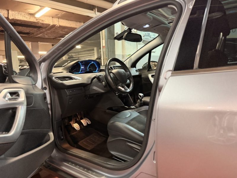 PEUGEOT 2008 - 1.2 PURETECH 130ch S&S CROSSWAY E6 