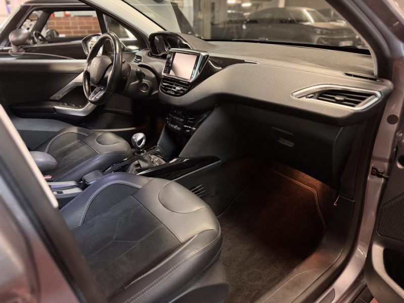 PEUGEOT 2008 - 1.2 PURETECH 130ch S&S CROSSWAY E6 