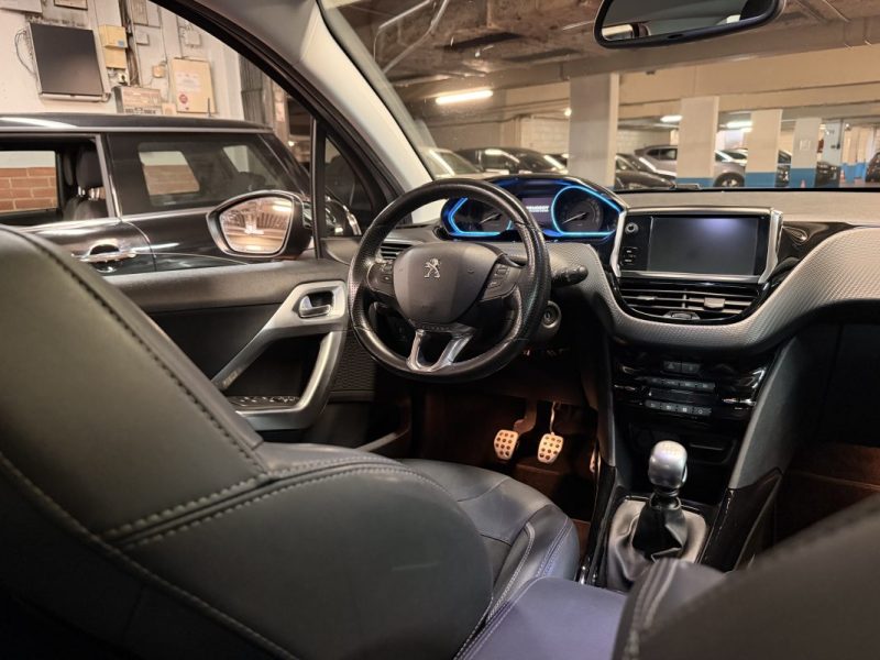 PEUGEOT 2008 - 1.2 PURETECH 130ch S&S CROSSWAY E6 