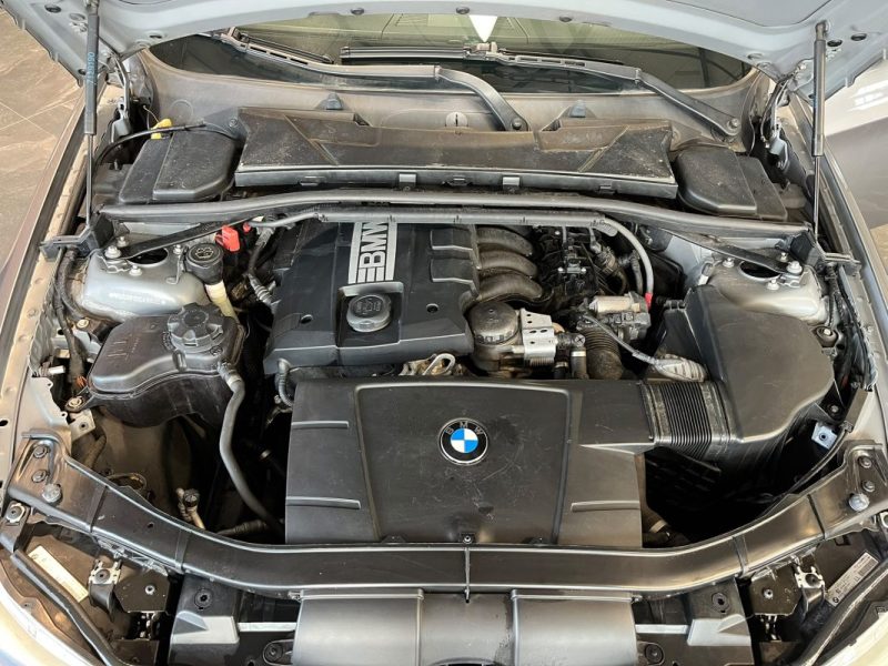 🚗 BMW SÉRIE 3 TOURING 320i 170ch ⚙️ LUXE BA 📡 Radars de recul 📱 Bluetooth ❄️ Climatisation