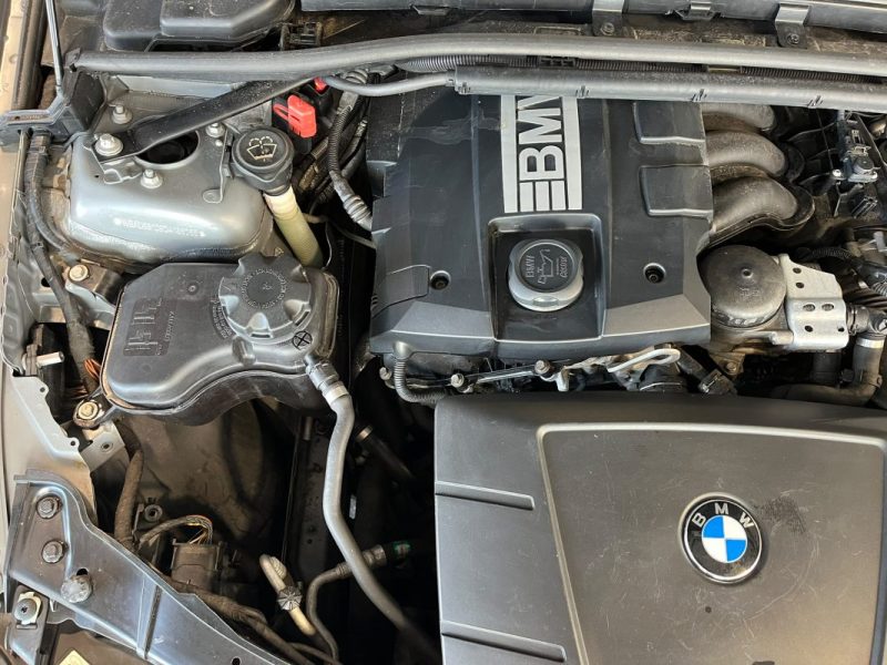 🚗 BMW SÉRIE 3 TOURING 320i 170ch ⚙️ LUXE BA 📡 Radars de recul 📱 Bluetooth ❄️ Climatisation