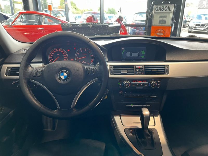 🚗 BMW SÉRIE 3 TOURING 320i 170ch ⚙️ LUXE BA 📡 Radars de recul 📱 Bluetooth ❄️ Climatisation