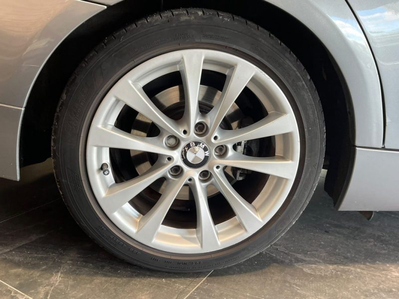 🚗 BMW SÉRIE 3 TOURING 320i 170ch ⚙️ LUXE BA 📡 Radars de recul 📱 Bluetooth ❄️ Climatisation