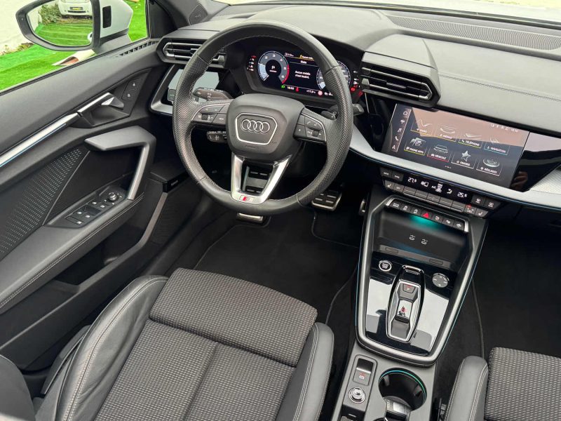 AUDI A3 35 TDI 150 S TRONIC S LINE TOIT OUVRANT/LUMIERE D'AMBIANCE GARANTIE 12 MOIS  