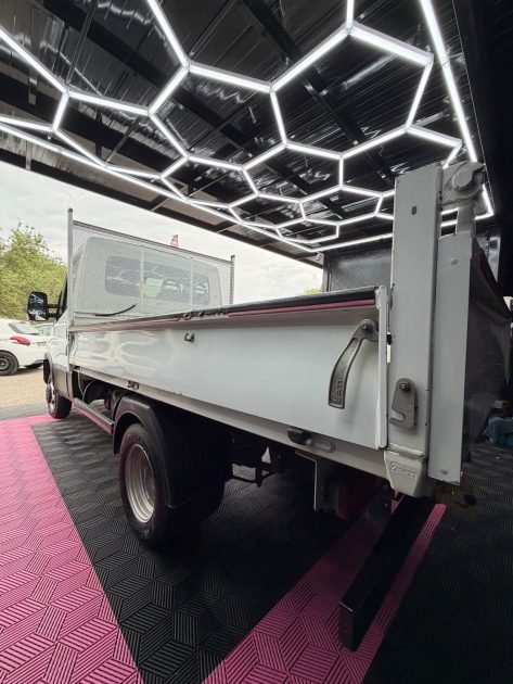 Iveco Daily 35C18 Benne BVA – TVA récupérable – Garantie 12 mois – Échange reprise possible