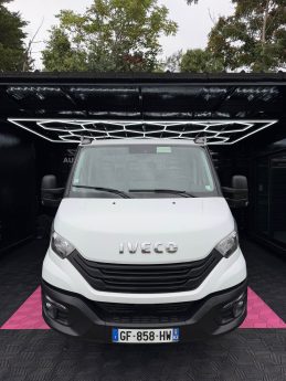 Iveco Daily 35C18 Benne BVA – TVA récupérable – Garantie 12 mois – Échange reprise possible