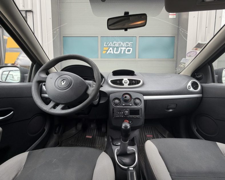 RENAULT CLIO 3 1.2i 75 CV / PACK CLIM / 5 PORTES / CT OK / GARANTIE