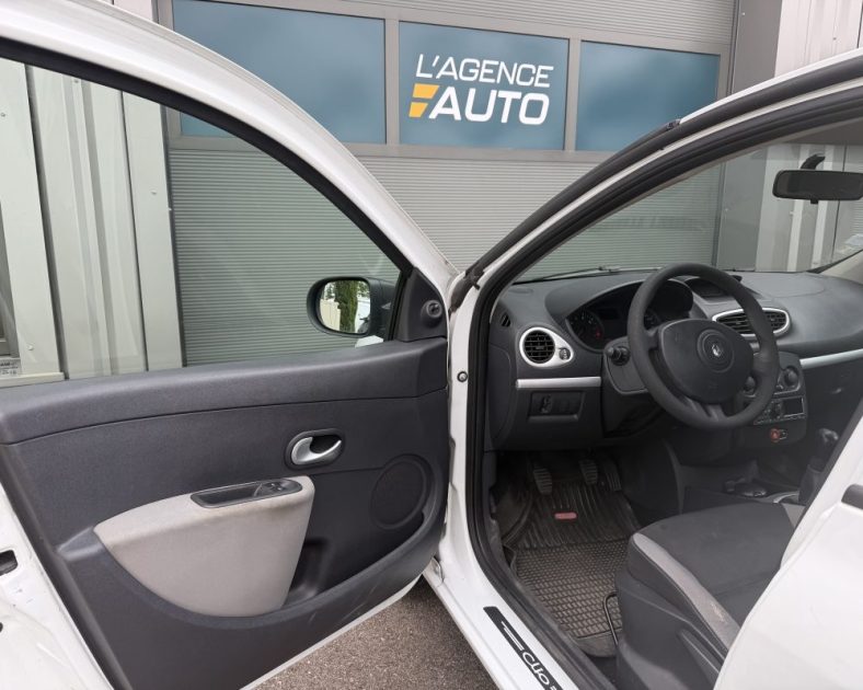 RENAULT CLIO 3 1.2i 75 CV / PACK CLIM / 5 PORTES / CT OK / GARANTIE