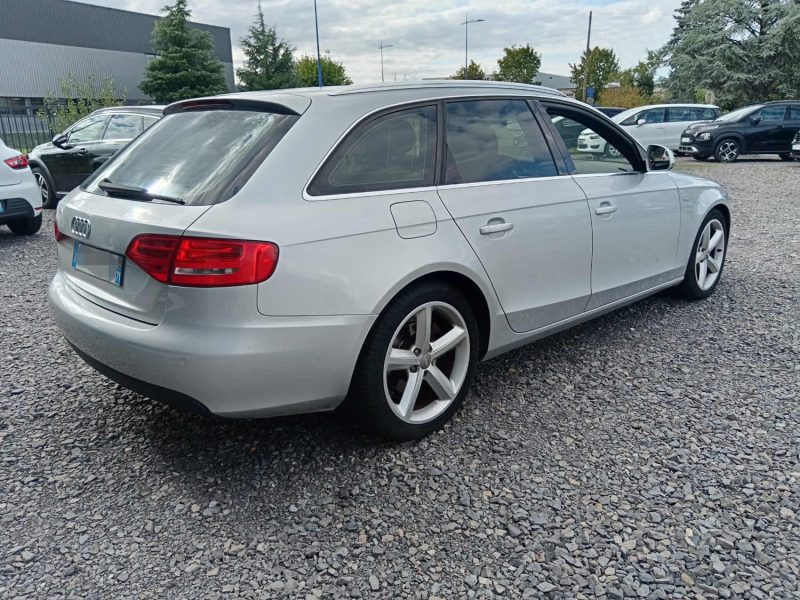 AUDI A4 AVANT 2.0 TDI 143 CV BVM6 S-LINE / ENTRETIEN ET CT A JOUR
