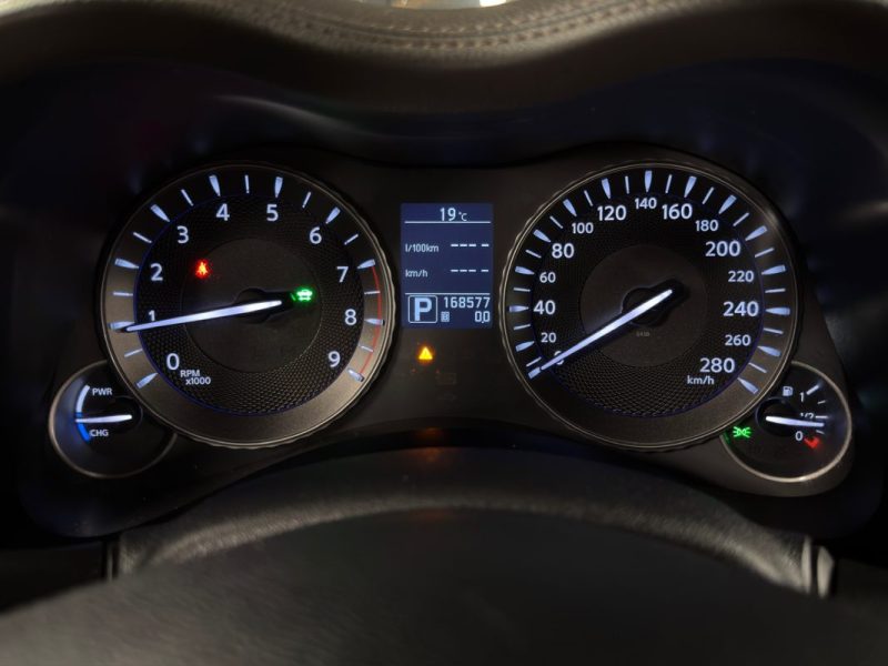 INFINITI M M35H 3.5i 306 Cv - GPS / TOIT OUVRANT / CAMERA - ORIGINE FRANCE 