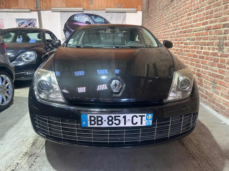 RENAULT LAGUNA III 2.0 DCI 150 BLACK EDITION 2010