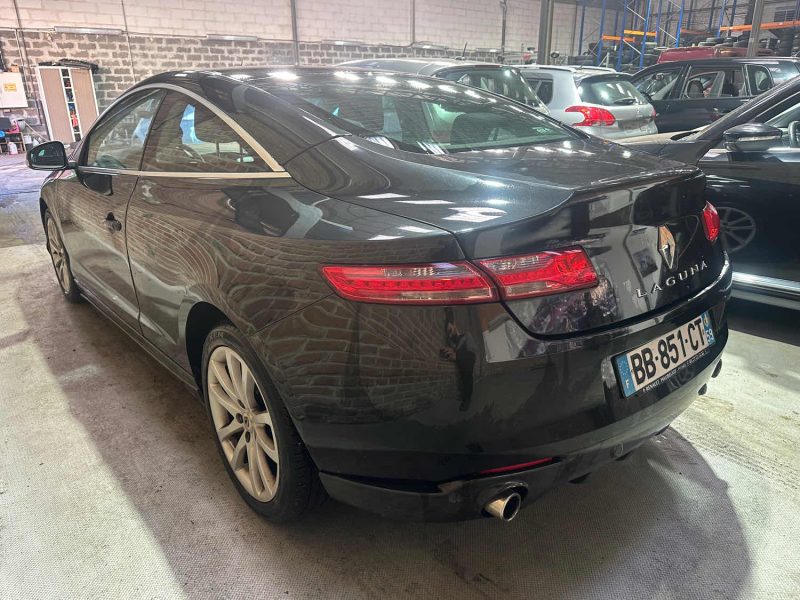 RENAULT LAGUNA III 2.0 DCI 150 BLACK EDITION 2010