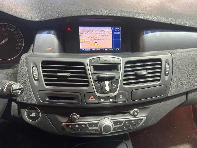 RENAULT LAGUNA III 2.0 DCI 150 BLACK EDITION 2010