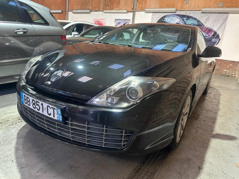 RENAULT LAGUNA III 2.0 DCI 150 BLACK EDITION 2010