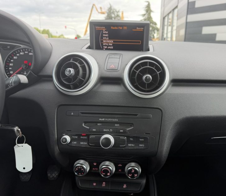 AUDI A1 Sportback 1.6 TDI 90 cv GARANTIE 6 MOIS 