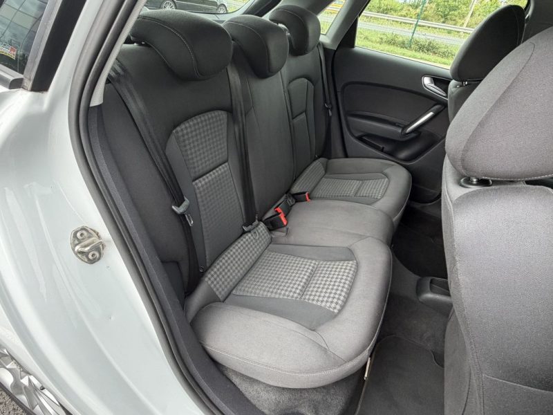 AUDI A1 Sportback 1.6 TDI 90 cv GARANTIE 6 MOIS 
