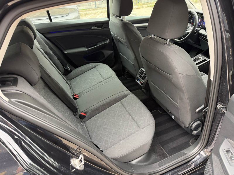 VOLKSWAGEN GOLF VIII 2.0 TDI 116cv  LIFE PLUS DSG7 - CARPLAY/CAMERA - 81.934kms 
