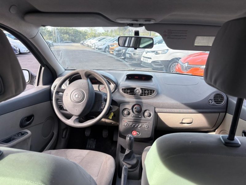 RENAULT CLIO III DYNAMIQUE 1.5DCI  70cv