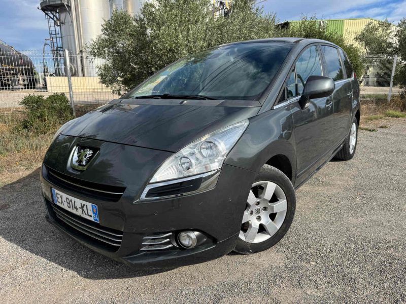 PEUGEOT 5008 1.6 E-HDI 115 Cv ACTIVE BOITE AUTO
