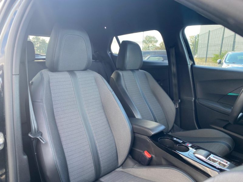 PEUGEOT 2008 1.5 BLUE HDI 130ch ALLURE PACK