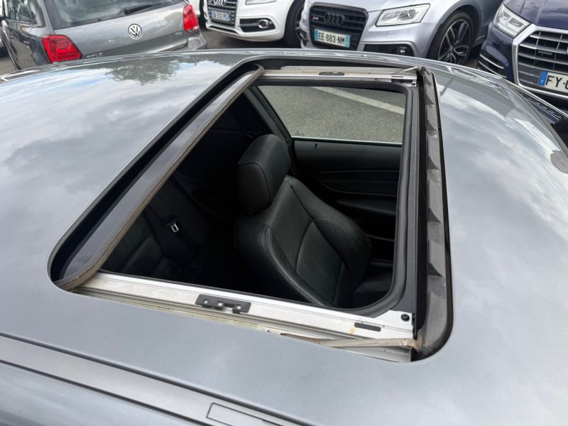BMW  SERIE 1 123D PACK M BVA TOIT OUVRANT GARANTIE