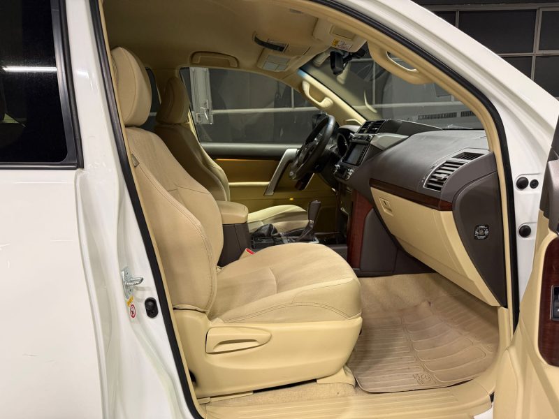 TOYOTA LAND CRUISER LC150 177 D-4D EXECUTIVE VX