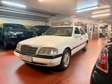 MERCEDES BENZ CLASSE C C220D Classic