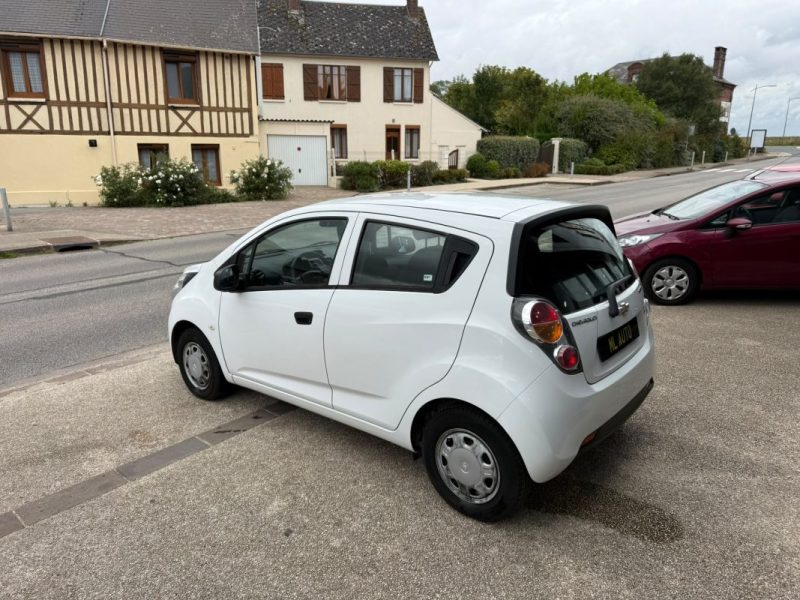 Chevrolet Spark 1.0 16V 68Ch - 50 853 km