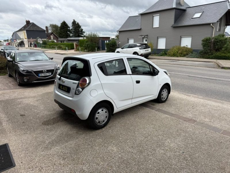Chevrolet Spark 1.0 16V 68Ch - 50 853 km