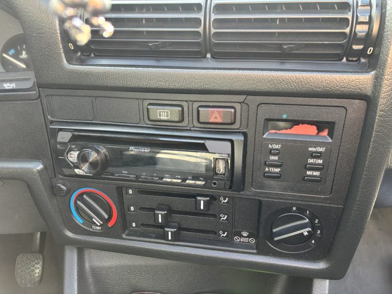 BMW SERIE 3 E30 CAB 1991