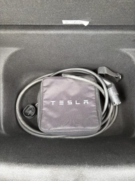 TESLA MODEL Y LONG RANGE DUAL MOTOR AWD 