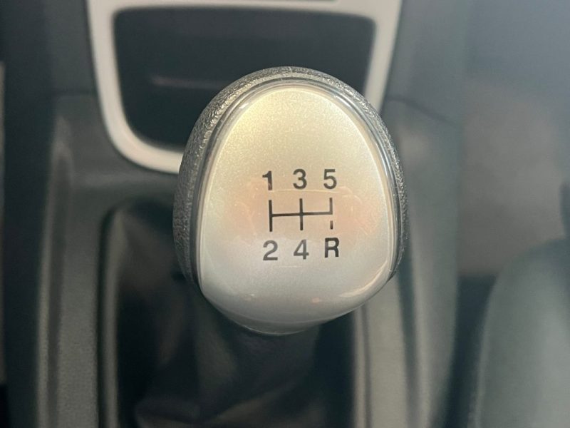 🚗 FORD FIESTA 1.25 82ch ⚙️ TITANIUM ❄️ Climatisation 📡 Radars de recul 👤 1ère main