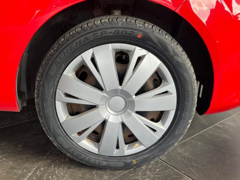 🚗 FORD FIESTA 1.25 82ch ⚙️ TITANIUM ❄️ Climatisation 📡 Radars de recul 👤 1ère main
