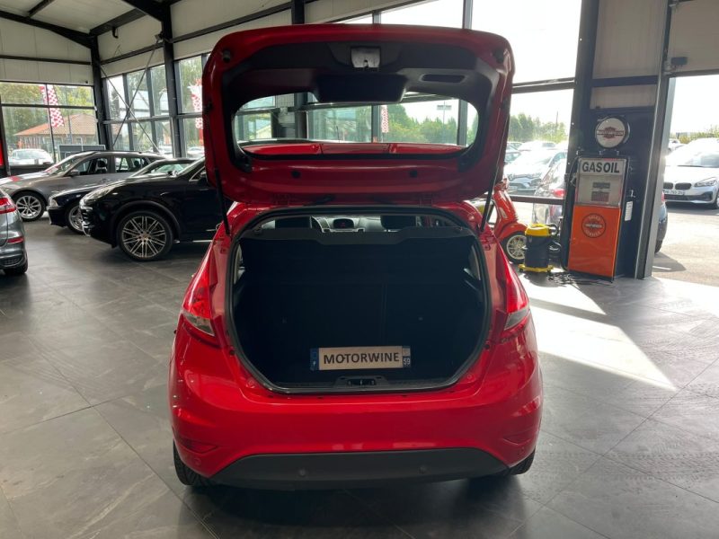 🚗 FORD FIESTA 1.25 82ch ⚙️ TITANIUM ❄️ Climatisation 📡 Radars de recul 👤 1ère main