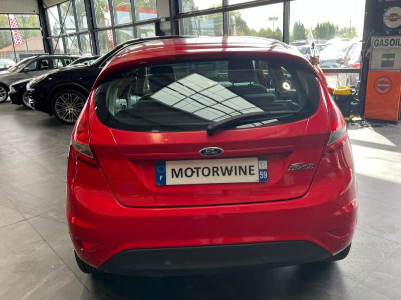 🚗 FORD FIESTA 1.25 82ch ⚙️ TITANIUM ❄️ Climatisation 📡 Radars de recul 👤 1ère main
