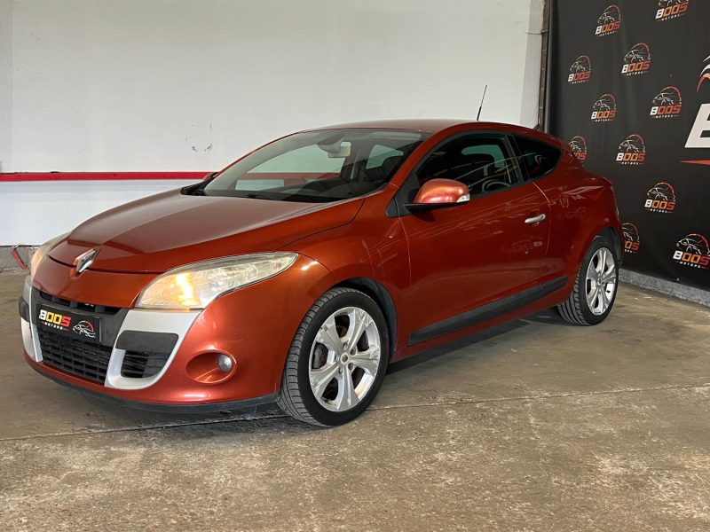 Renault Mégane III Coupé 1.4  tCe 130ch Dynamique BVM6