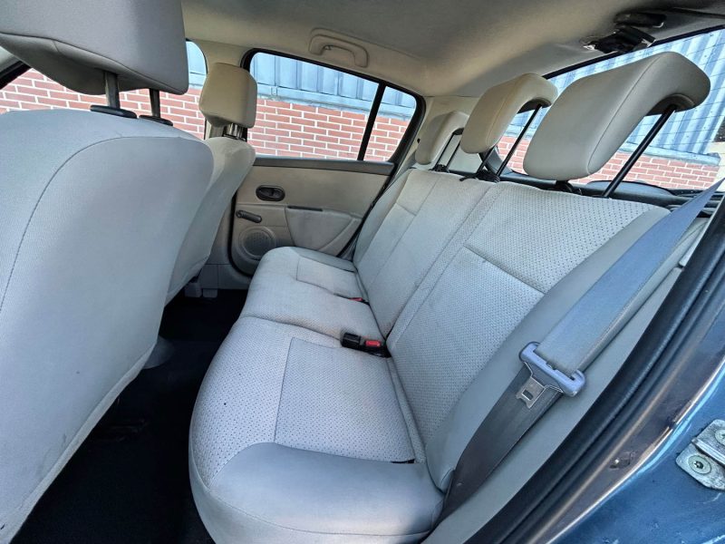RENAULT CLIO III CONFORT DYNAMIQUE 1.4 16V 2006
