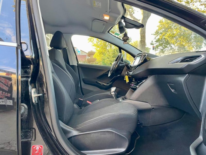 PEUGEOT 208 1.6 BLUEHDI 100 ALLURE