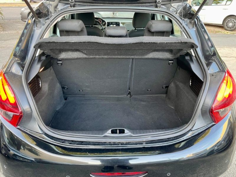 PEUGEOT 208 1.6 BLUEHDI 100 ALLURE