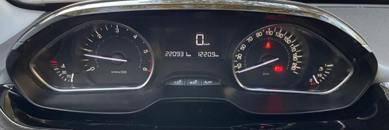 PEUGEOT 208 1.6 BLUEHDI 100 ALLURE