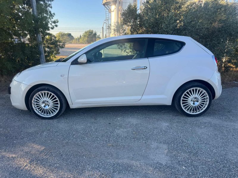 ALFA ROMEO MITO 1.4 ESSENCE 105 Cv DISTINCTIVE