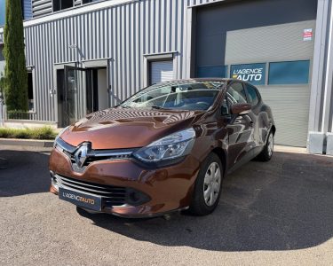 RENAULT CLIO 1.5 dCi 90 ch - Pneus Neuf - Régulateur - ENTRETIEN COMPLET