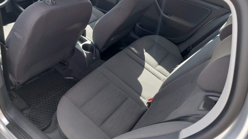 VOLKSWAGEN GOLF V 1.4 80 CH  undefined