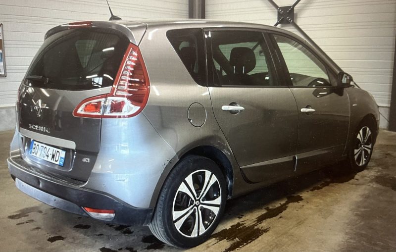 RENAULT MEGANE SCENIC 3 DCI 110 BOSE 2011