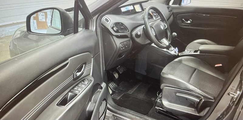 RENAULT MEGANE SCENIC 3 DCI 110 BOSE 2011