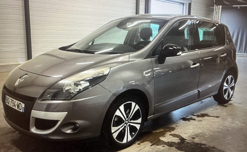 RENAULT MEGANE SCENIC 3 DCI 110 BOSE 2011