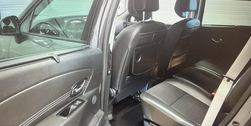 RENAULT MEGANE SCENIC 3 DCI 110 BOSE 2011