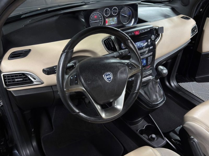 LANCIA YPSILON 0.9 85 Cv - CRIT'AIR 1 / CLIMATISATION - GARANTIE 12 MOIS NATIONALE 